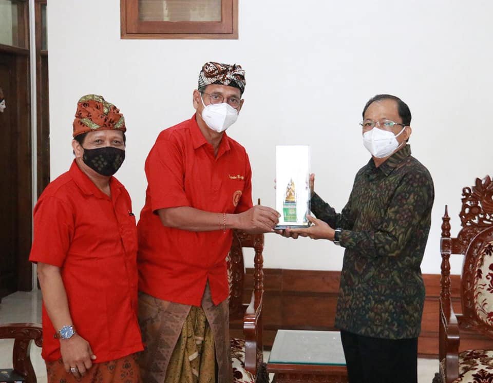 ketua-yayasan-bali-simbar-dwijendra